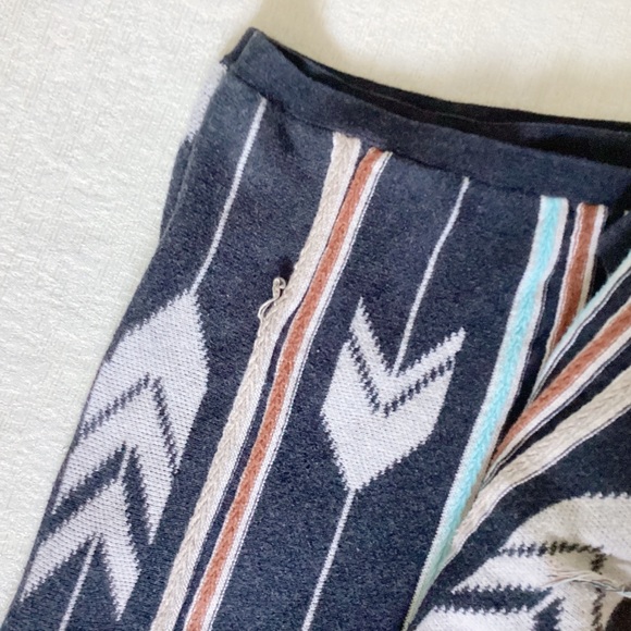 Designer’s Closet By Billabong Open Cardigan Woman’s Large Boho Tribal Print - Picture 7 of 8